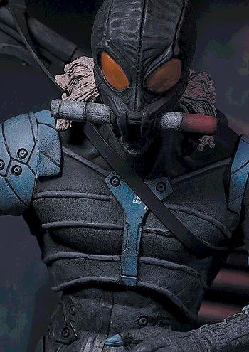 A Raiden action figure! Aww! Kawaii!